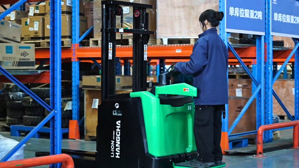 Hangcha X Series forklift operation